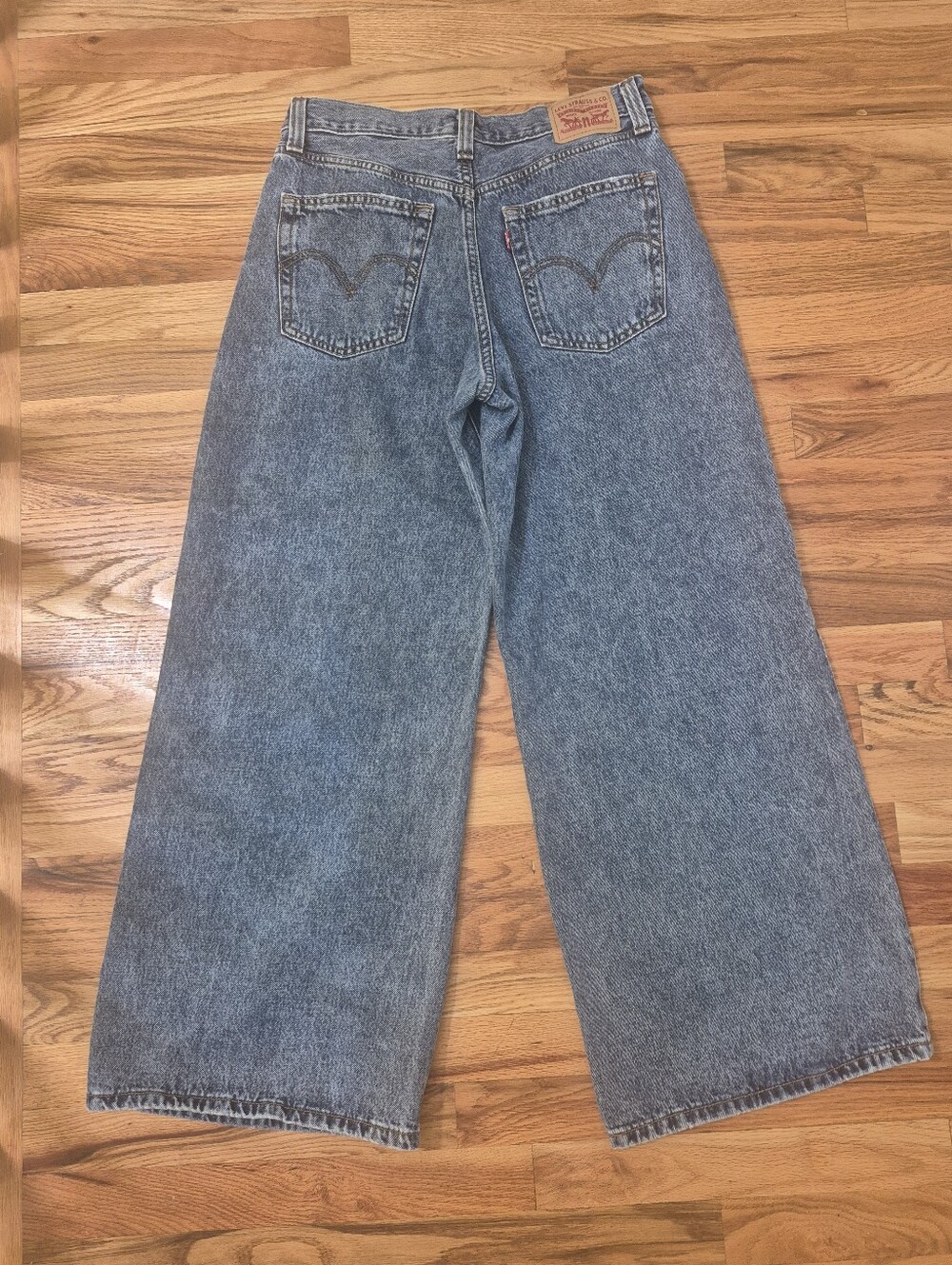 Levi's '94 Baggy Wide Leg 100% Cotton Jeans(29) - Picture 4 of 10